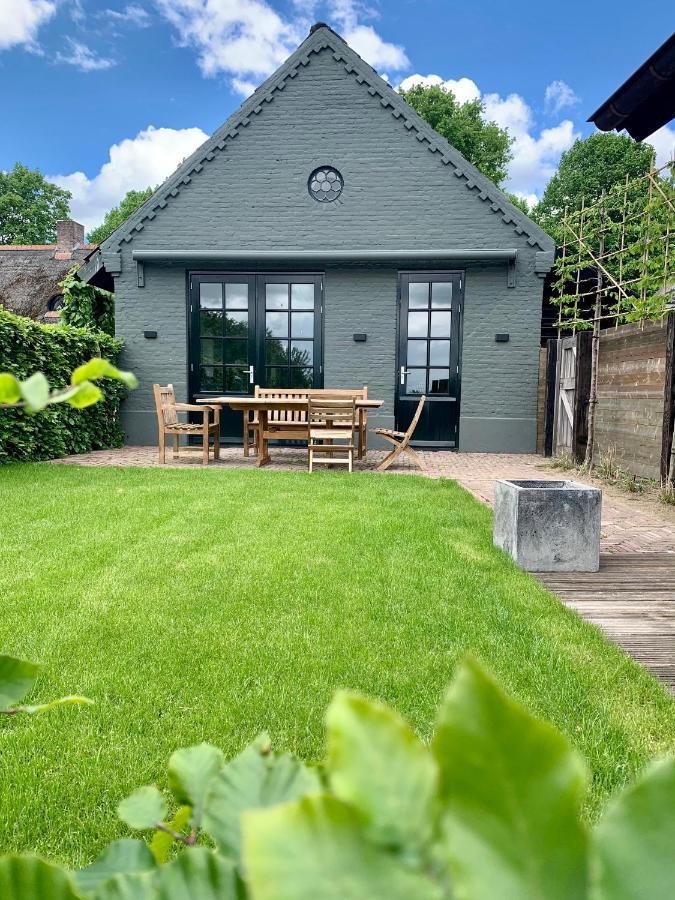 Den Dungen The Green House Lodge מראה חיצוני תמונה